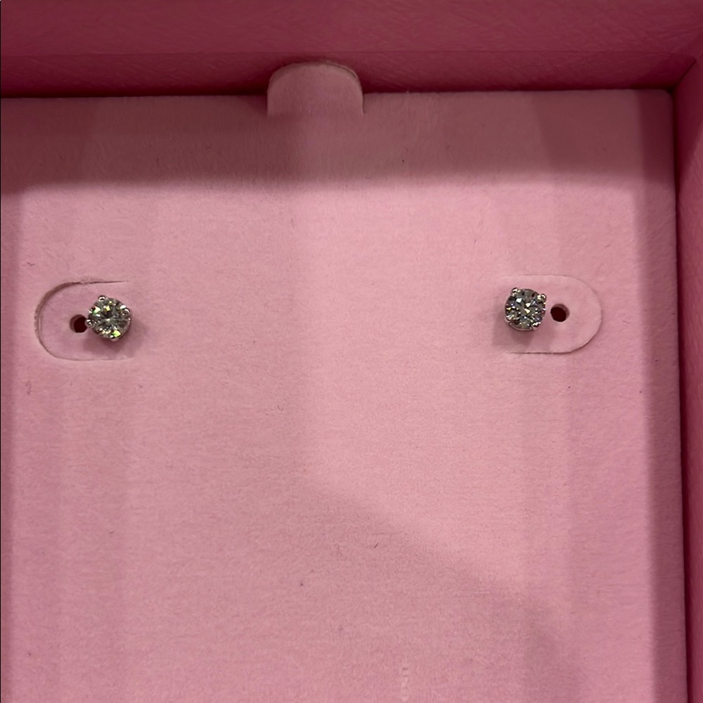 SWAROVSKI CRYSTAL ROUND STUD EARRINGS BRAND NEW - Picture 2 of 5